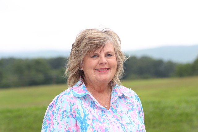 Donna, Front Staff Administrator